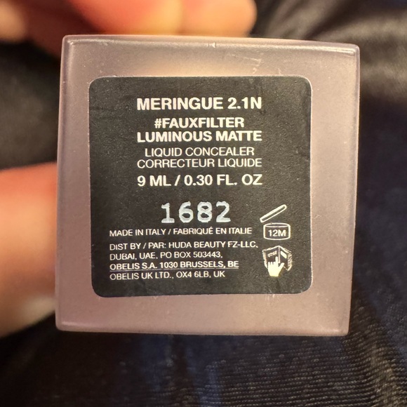 Huda Beauty Faux Filter Concealer - Picture 2 of 6